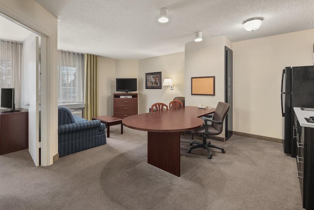 Candlewood Suites Raleigh Crabtree, An Ihg Hotel Extérieur photo