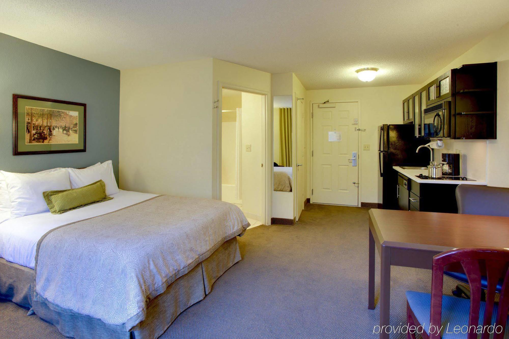 Candlewood Suites Raleigh Crabtree, An Ihg Hotel Extérieur photo